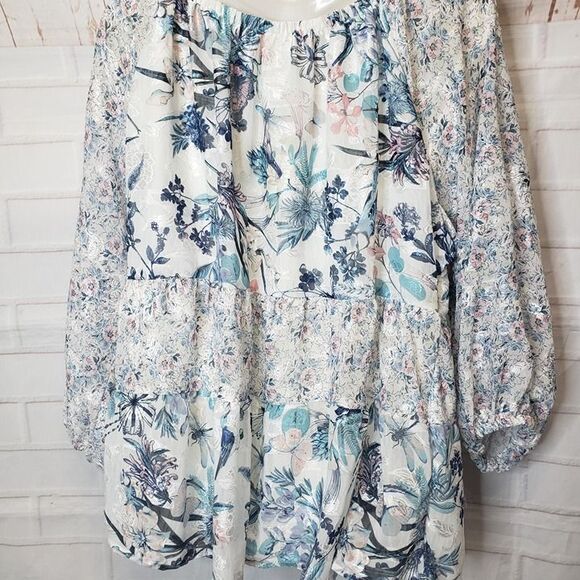 Pretty & Feminine Cupio Blue Satin Floral Butterfly Top size XL Blouse - Picture 5 of 9